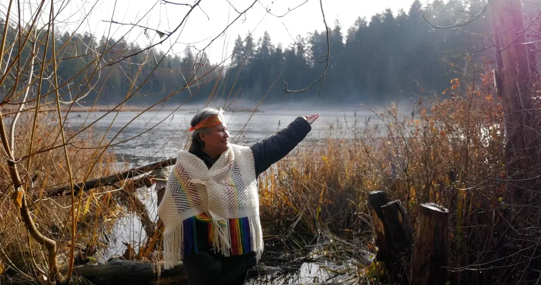 Talaysay Tours: Walking the Sunshine Coast with a Shíshálh Guide