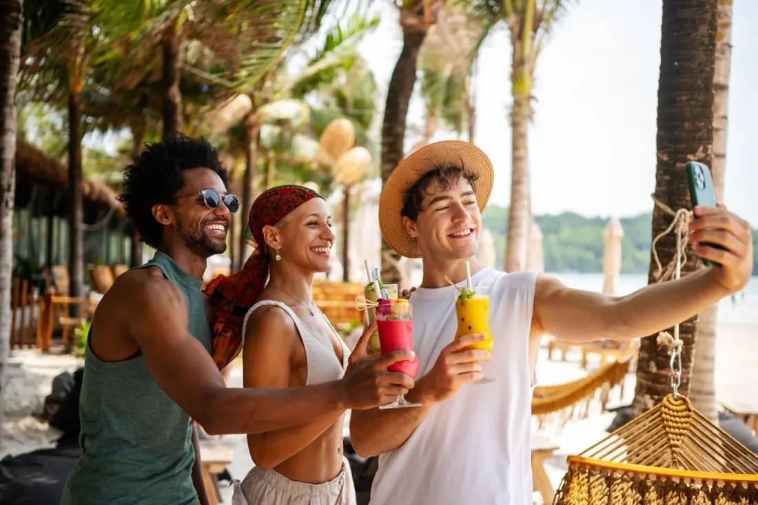 Your Holiday Photos Are Telling Scammers Exactly Where You Are