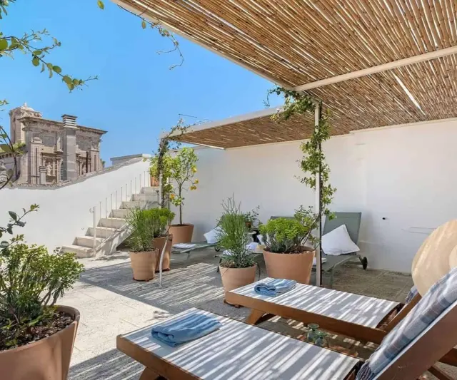 Palazzo Living in Puglia's Salento: Why Small-Town Bases Beat the Masserie