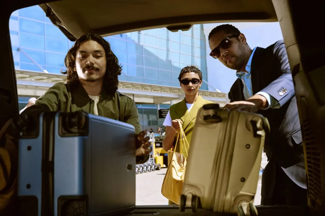 Business Rides on Lyft Now Earn 6%–8% Back — Plus Faster Airline and Hotel Points