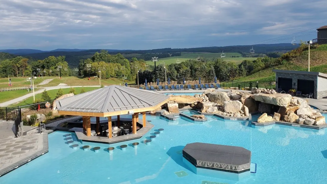 Farmington, Pennsylvania: Small Town, Big Casino, Caves and George Washington History