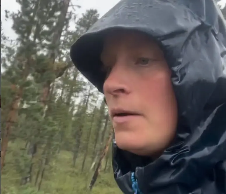 German Artist Katharina Kneip Passes the Halfway Mark on Her Walk Across Canada