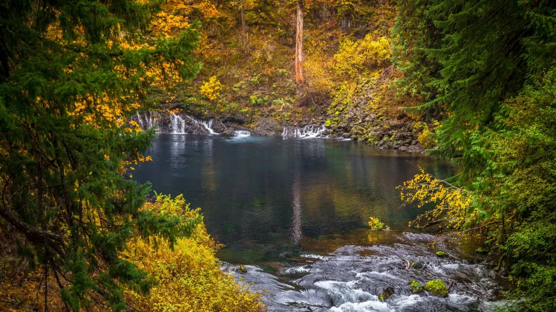 Oregon's 82-Mile Loop Drive Packs Fall Color, Lava Fields and a Lake That Vanishes Each Autumn