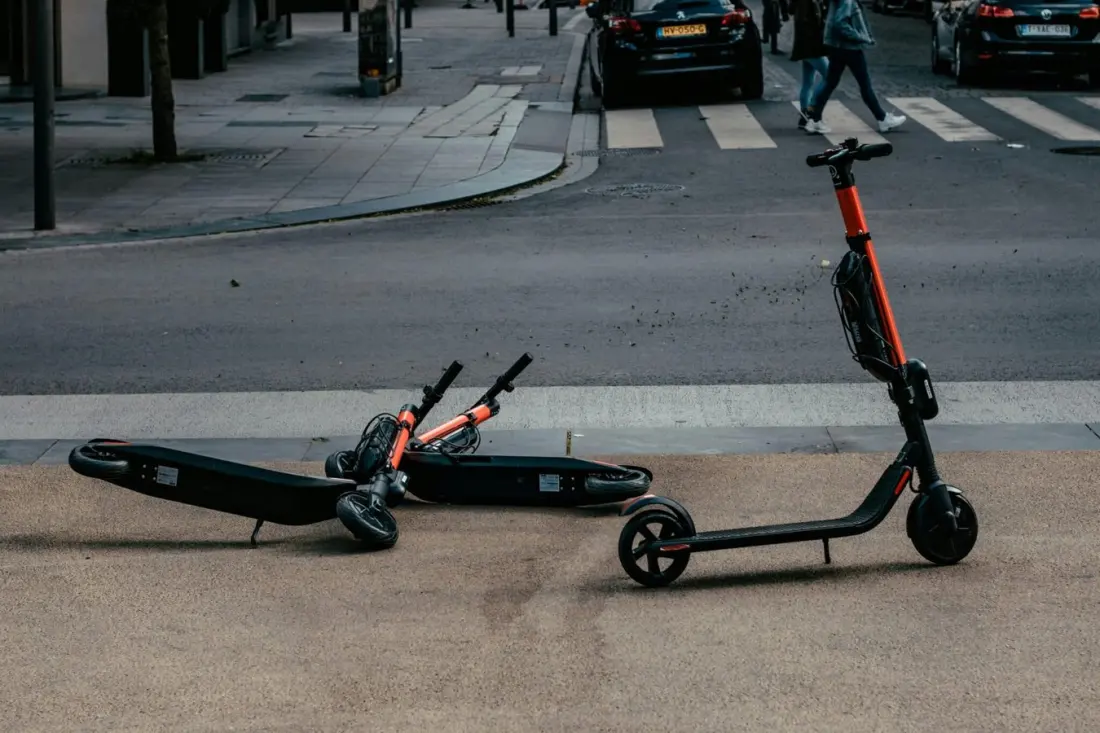 Portugal under pressure to tighten e-scooter rules after Lousada tragedy