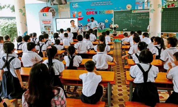 Vietnam's English-teaching boom hits a wall — and would-be expat teachers should take note