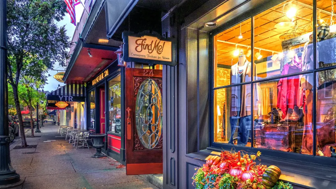 Ten Historic Main Streets That Prove Small-Town Ohio Is Worth the Detour
