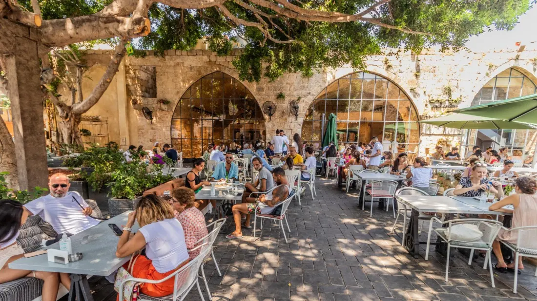 Eating Out in Lebanon: Five Etiquette Slips Tourists Make Before the Food Even Arrives