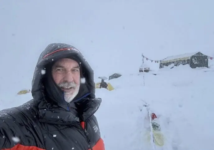 Heavy Storm Batters Nepal's Himalaya: What Trekkers and Climbers Need to Know
