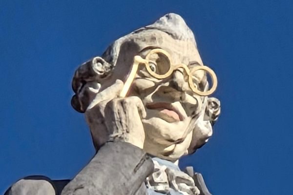 Tallinn Has a Stone Peeping Tom Hiding on Pikk Street — Here's How to Spot Him