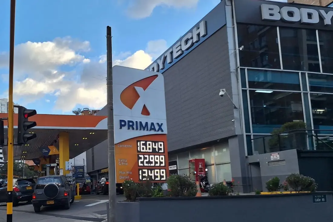 Colombia's President U-Turns on October Petrol Price Rise — Good News for Road-Trippers