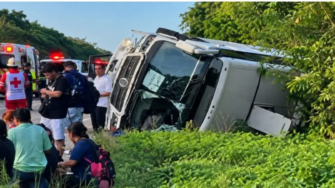 Staff bus overturns near Tulum airport, killing three and injuring 20