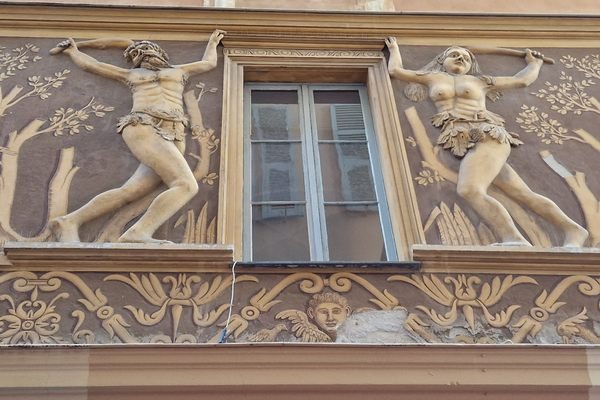Nice's Adam and Eve House: A 1584 Painted Façade Hiding in the Old Town