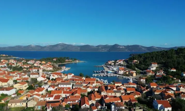 Croatian house prices jump 12.7% as sales volumes slump