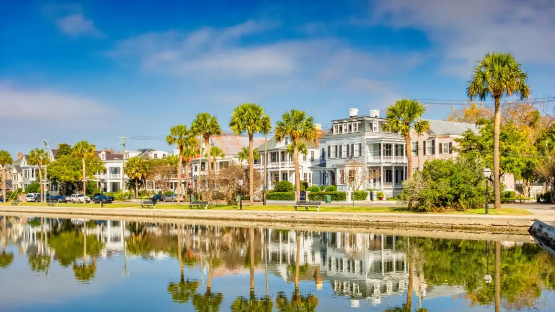 Ten East Coast Towns Where You Can Retire and Leave the Car Behind