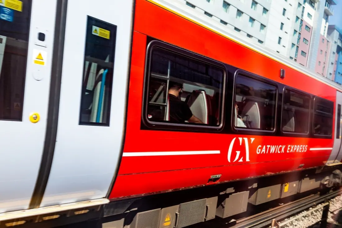 Trackside fire near Clapham Junction throws London Victoria and Gatwick journeys into chaos