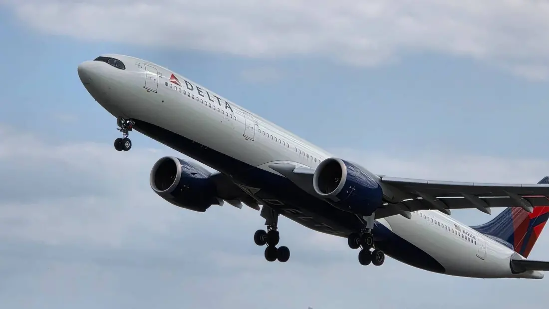 Five Hours to Iceland: Delta's Shortest Flights From the US to Europe