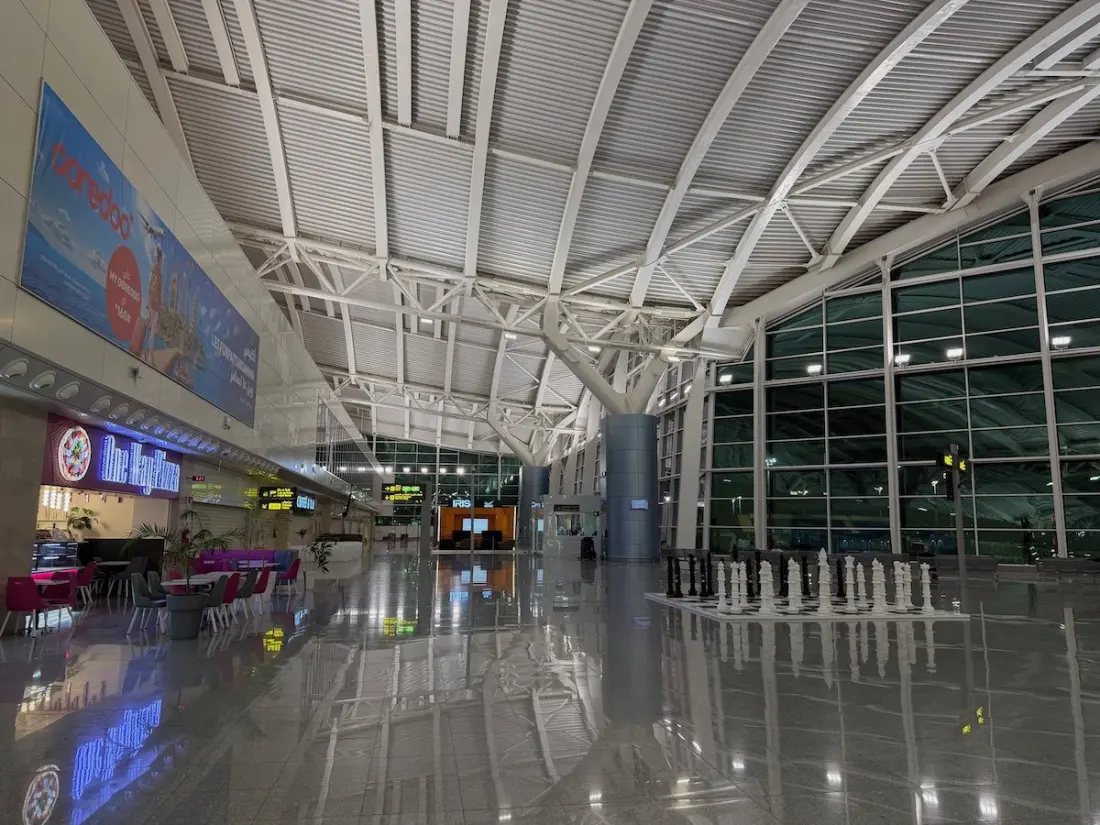 Three Police Checks on One Jet Bridge: What Boarding in Algiers Is Really Like