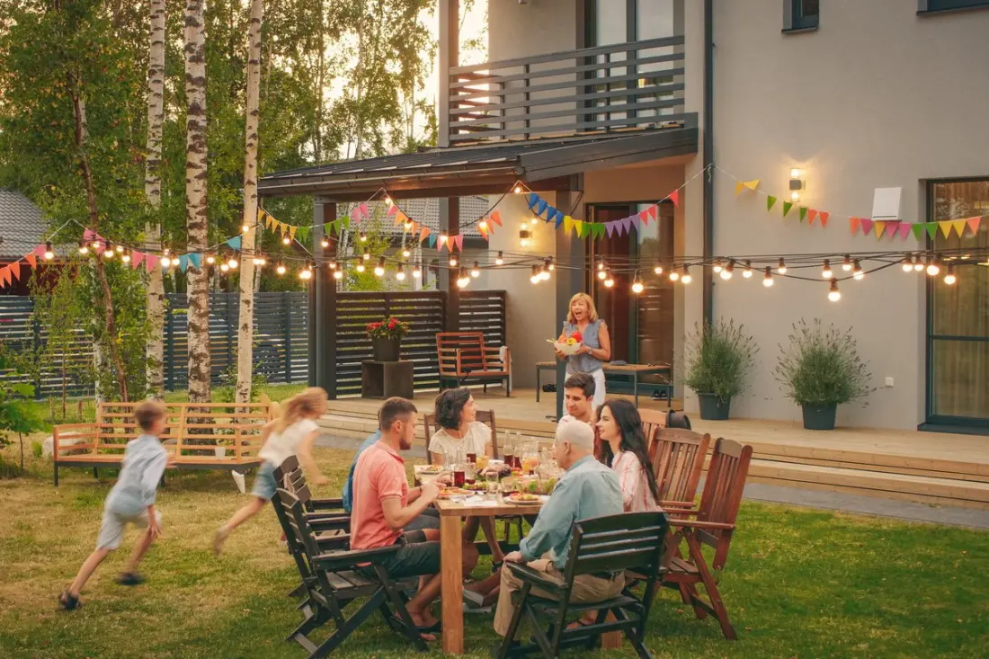 Making Friends in Mexico: Practical Ways Foreign Residents Build a Social Life