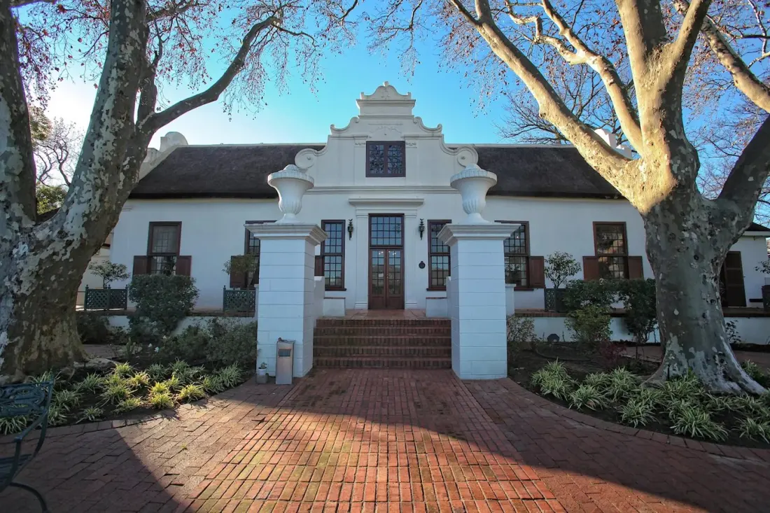 Nederburg Uncharted: blindfolded wine tasting in the Cape Winelands