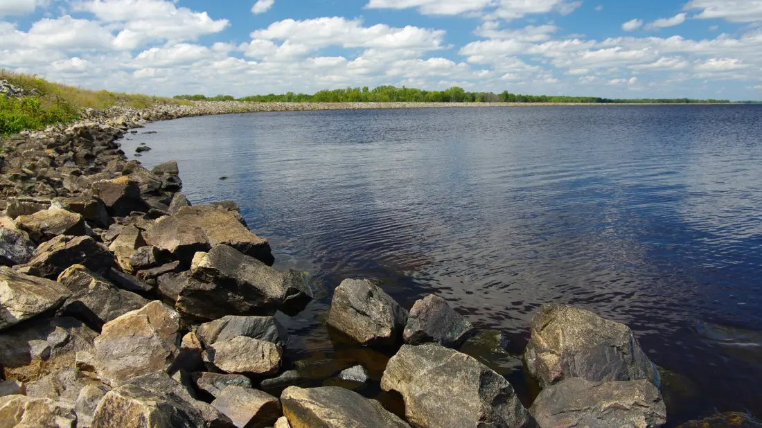 Petenwell Lake: Wisconsin's Huge Man-Made Lake for Boating, Fishing and Easy Camping
