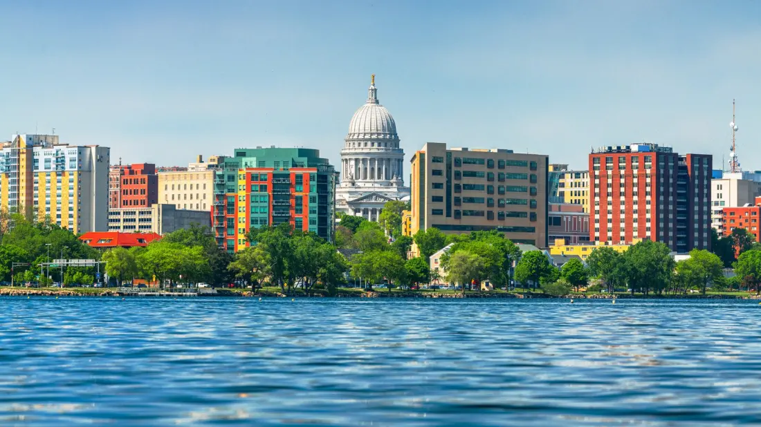 Retiring Without a Car? These Midwest Cities Make It Surprisingly Easy