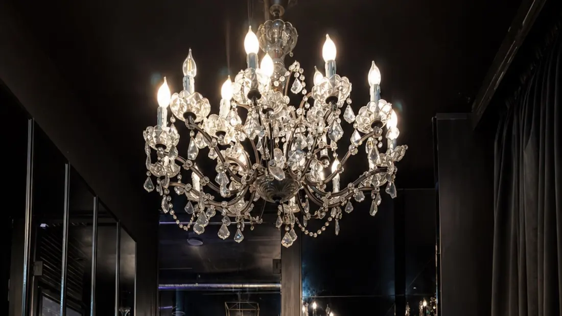 Discreta: Toronto's new cocktail lounge tucked inside a 1925 hydro substation