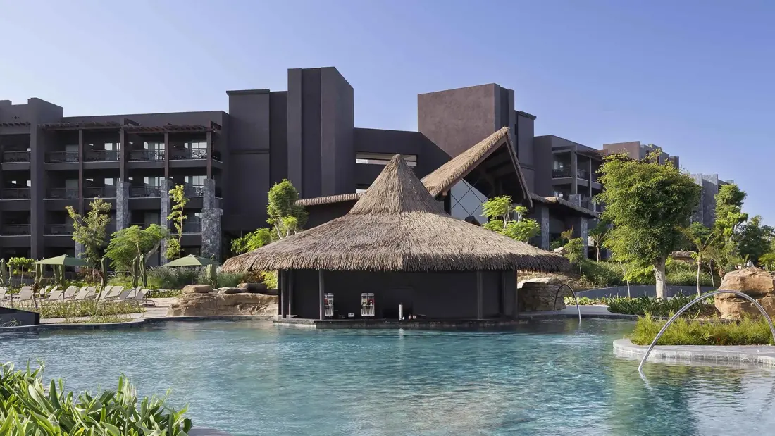 Lopesan Splash Cove Opens in Punta Cana With a Water Park, Wave Pool and Eight Pools