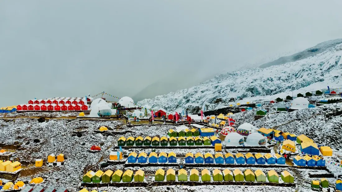 Storm forces record Manaslu climbing field to wait out the monsoon's last stand
