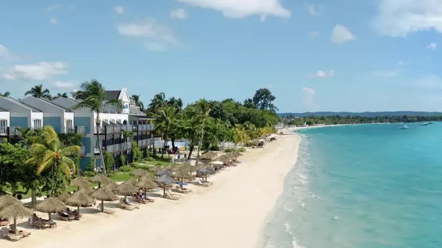 Sandals Negril Puts Seven Mile Beach — and Zero Planning — in One All-Inclusive Stay
