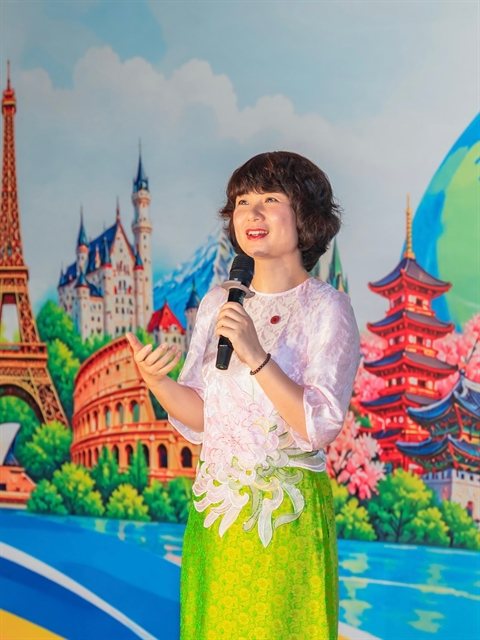 Hanoi's Foreign Trade University turns its campus into an 18-country cultural festival