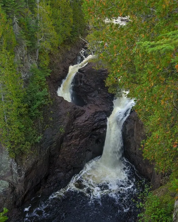 Devil's Kettle: The Minnesota waterfall where half a river vanishes into a hole