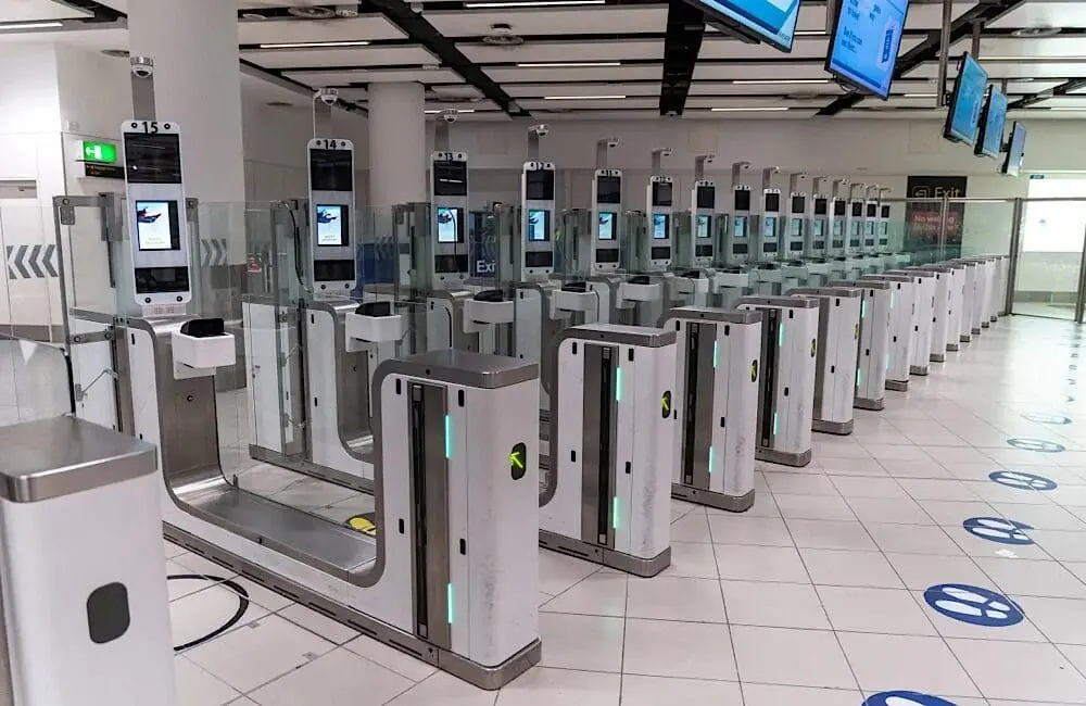 UK passport control goes contactless: face-only eGates arriving at more airports