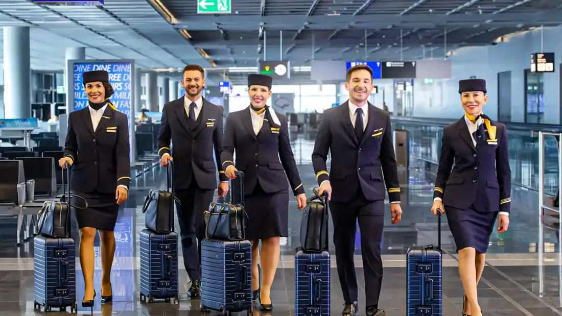 The 90-Second Hotel Room Check Flight Attendants Swear By