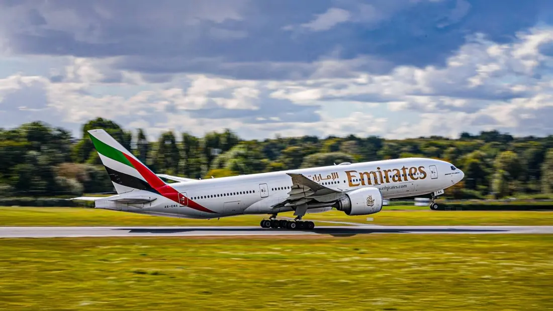 Emirates' $5 Billion Bet on Aging Boeing 777s, Explained