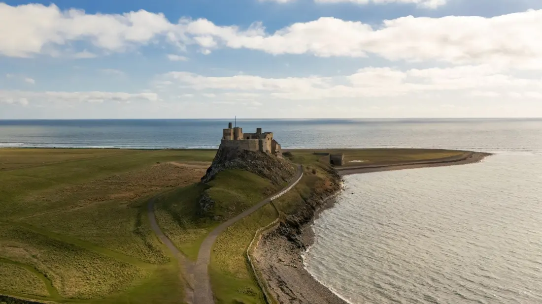 Lindisfarne National Nature Reserve: Northumberland's Wild Coastal Escape Between Newcastle and Edinburgh