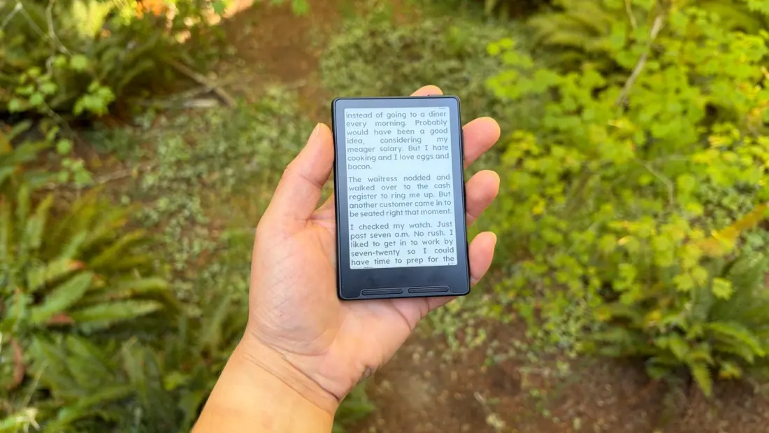 The Xteink X3: A 58-Gram E-Reader Made for Lightweight Adventurers