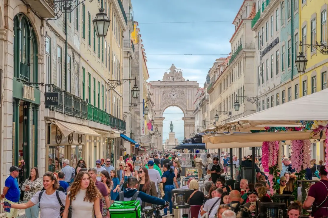 Heatwaves pushed global tourism down 3% in June – but Europe still flew record numbers