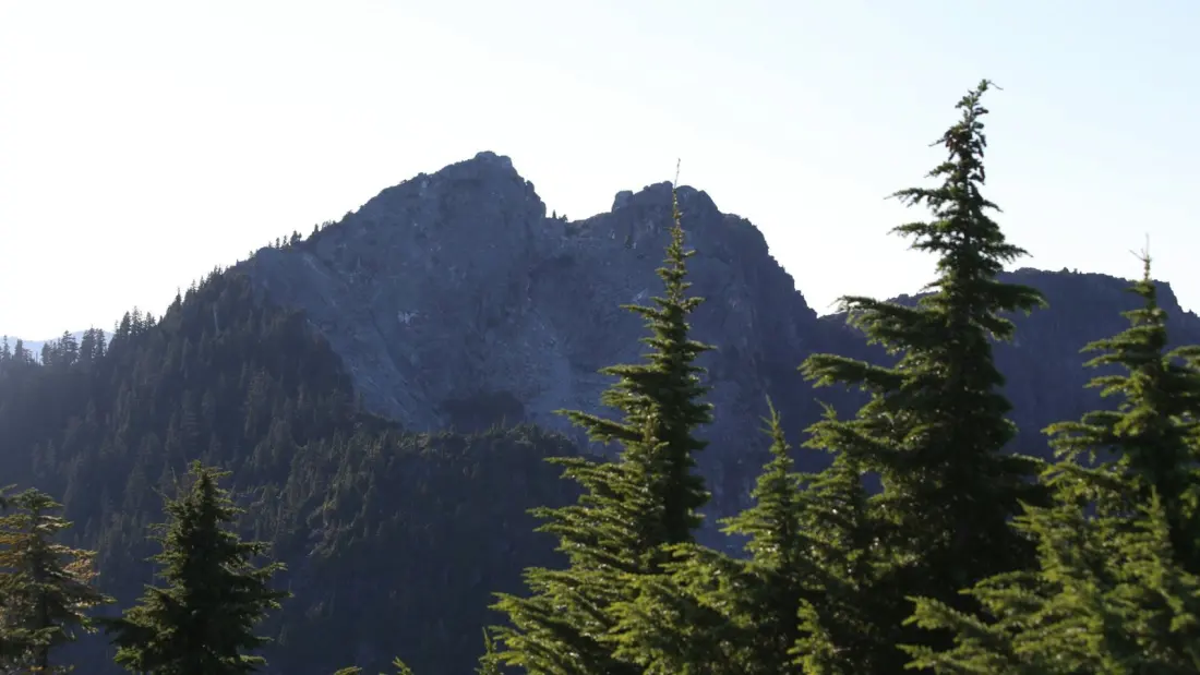 Teen Rescued from Canadian Cliff After AI-Planned Hike Goes Wrong