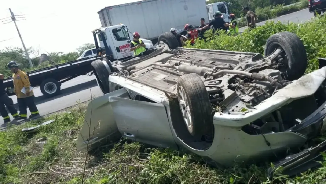 Rollover on the Riviera Maya highway is a reminder to check your rental car's tyres