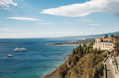 Seabourn's Explore Beyond Event hands travellers up to $2,000 onboard credit per suite