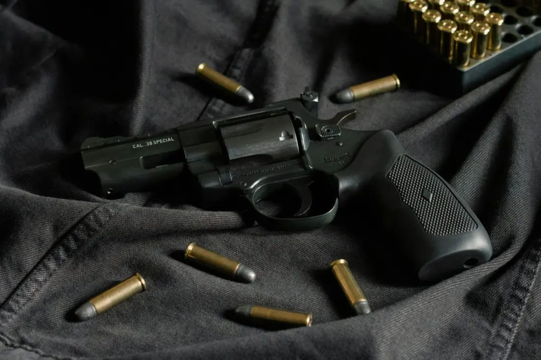 Arms-trafficking suspect tracked down in Tavira after French arrest warrant