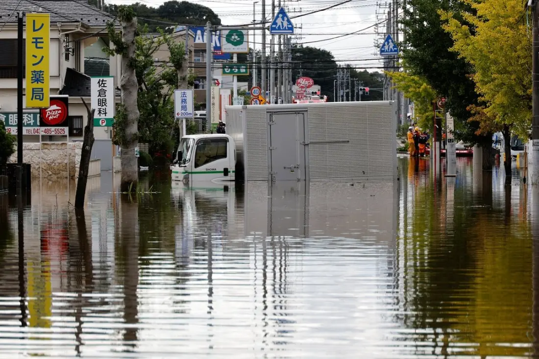 Typhoon Dujuan: what Japan travellers need to know about flights, refunds and safety right now