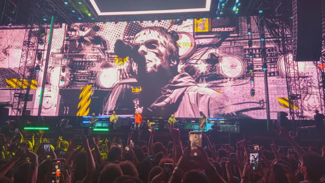 Oasis Live '27 sends flight searches soaring — Glasgow up 2,400% before tickets even go on sale