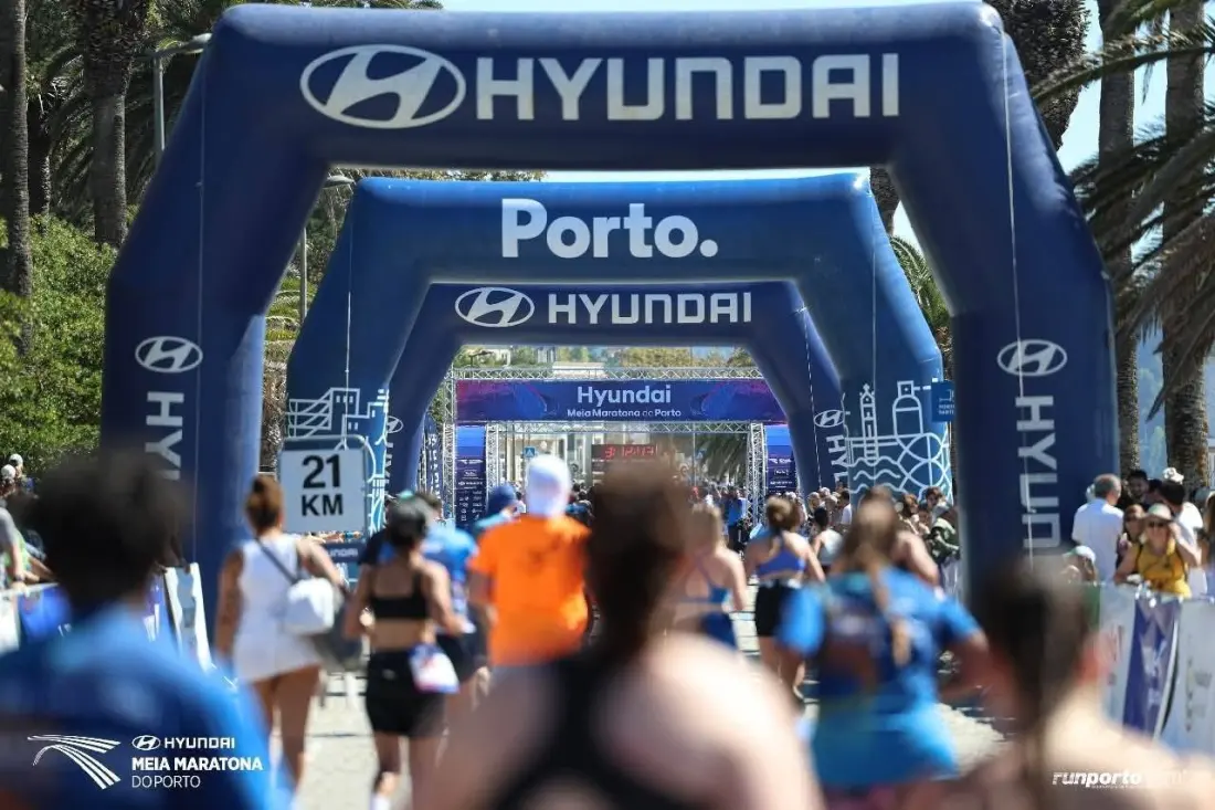 Porto half-marathon gets earlier start and new riverside route after heat-stroke chaos