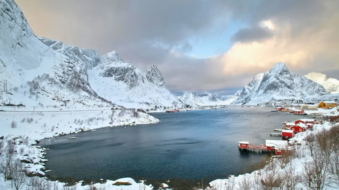 Lofoten: Why Picking the Right Base Matters More Than Picking the Right Hotel