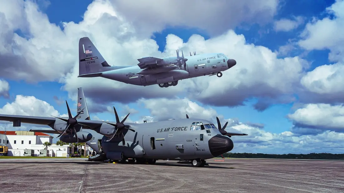 How to Watch the Hurricane Hunters Fly Into Storms From Your Phone