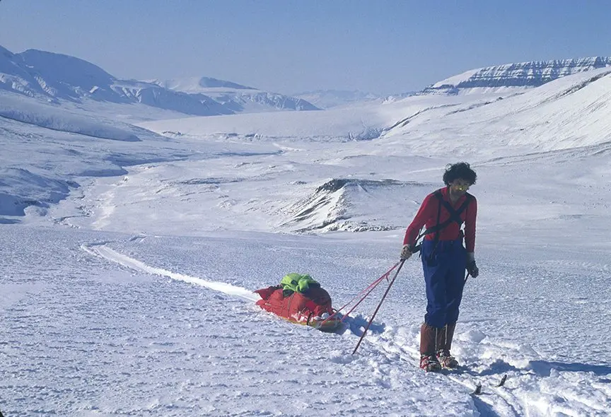 How a Lifetime of Arctic Expeditions Survives on Boring Sports and Standing Shoe-Tying