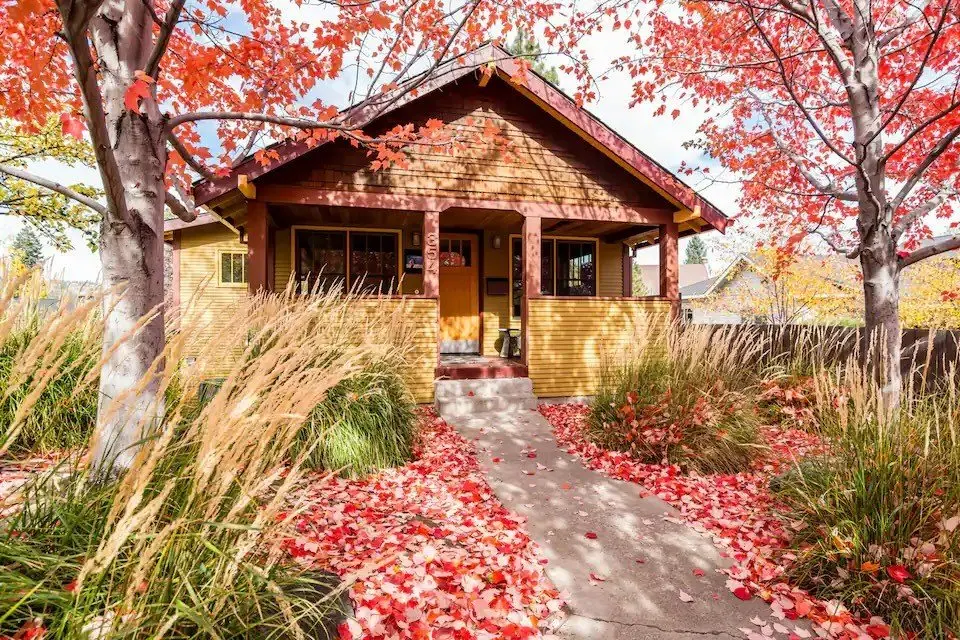 Bend, Oregon: Eight Airbnbs That Put You Minutes From Trails, River and Craft Beer